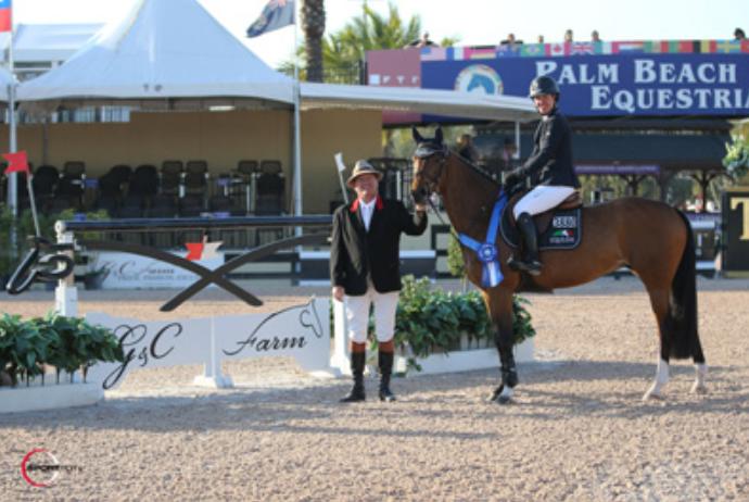 Lauren Hough and Ohlala in their winning presentation with ringmaster Cliff Haines. Photo © Sportfot.