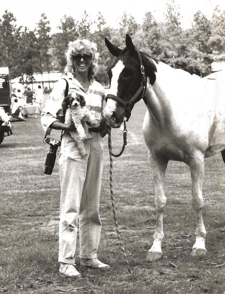 Samantha and her poodle Foto (joined here by polo pony Phantom) traveled the country covering stories for Sidelines.