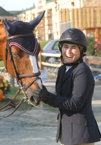 Frenchie (Monsieur du Reverdy) relaxes, Tori enjoys a good laugh. Photo by Linda Luster 
