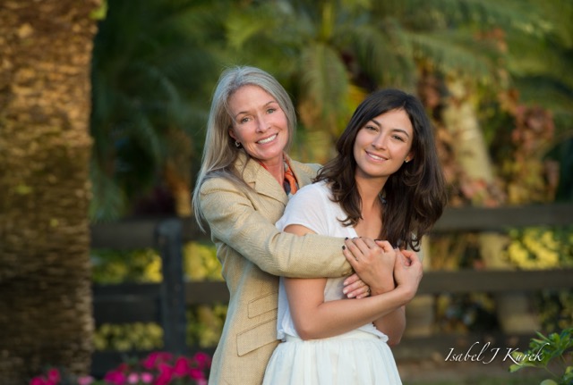 Teri and Reed Kessler Portrait by Isabel J. Kurek 