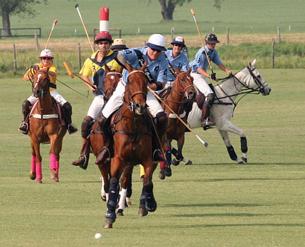 Dallas photographer Rebecca Welter was understandably disappointed when her photos from Polo on the Lawn and Polo for the Planet were missing her photo credit.  Rebecca is a good sport, and cheerfully submitted this photo, one of her favorites, and by george, it’s running with her credit this time! Photo definitely by Rebecca Welter