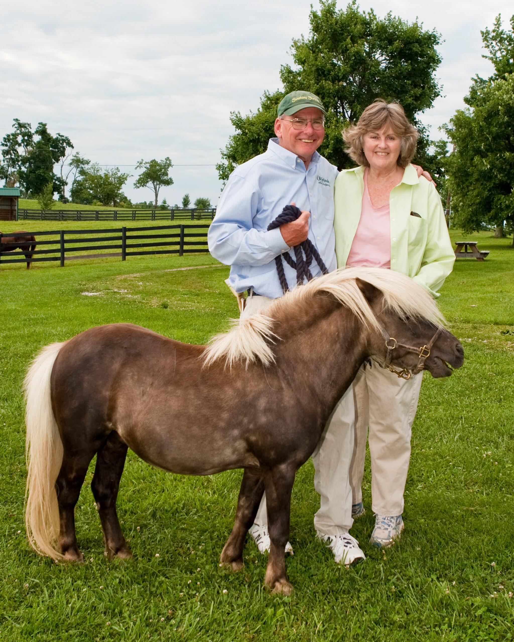 Old Friends: Michael Blowen, Diane White and Little Silver Charm Photo by www.EquiSportphotos.com
