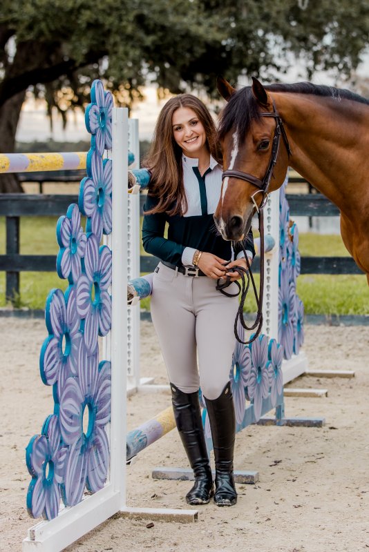 Jodie competes at 1.50m with Hendrick Des Forets and loves the speed of the jumpers.