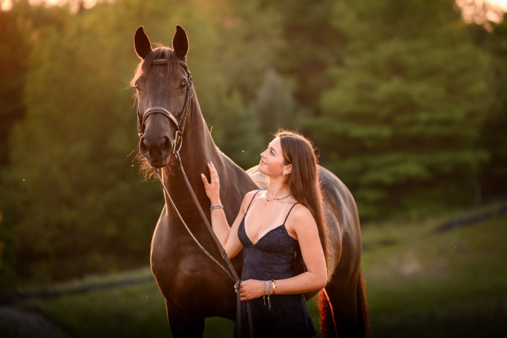 Baylee balances her time at North Run between riding, horse care and the many responsibilities of working at a busy show barn.